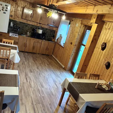 Pensiune Casa Bunicii Costeşti